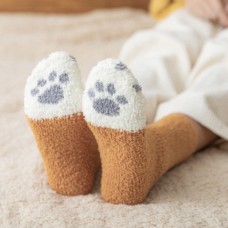 Thick and warm coral-fiber cat paw socks